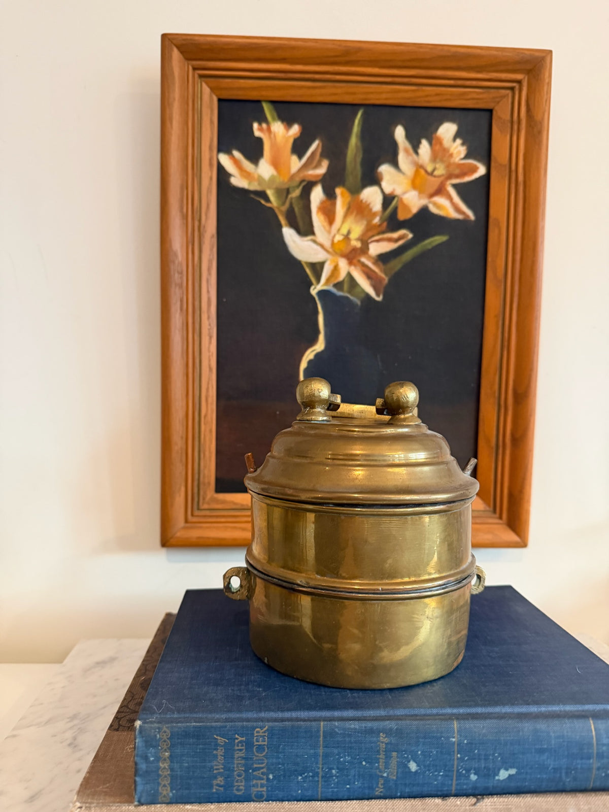 "High Lights" - Vintage original mid-century floral still life oil painting (by Neva Roach 13" x 17.25")