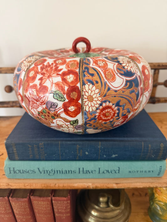 Large Vintage 1970s Chinese Export Porcelain Pumpkin Lidded Jar - Hand Decorated in Hong Kong - Imari Style Floral & Gilt Trim - Please note condition on handle