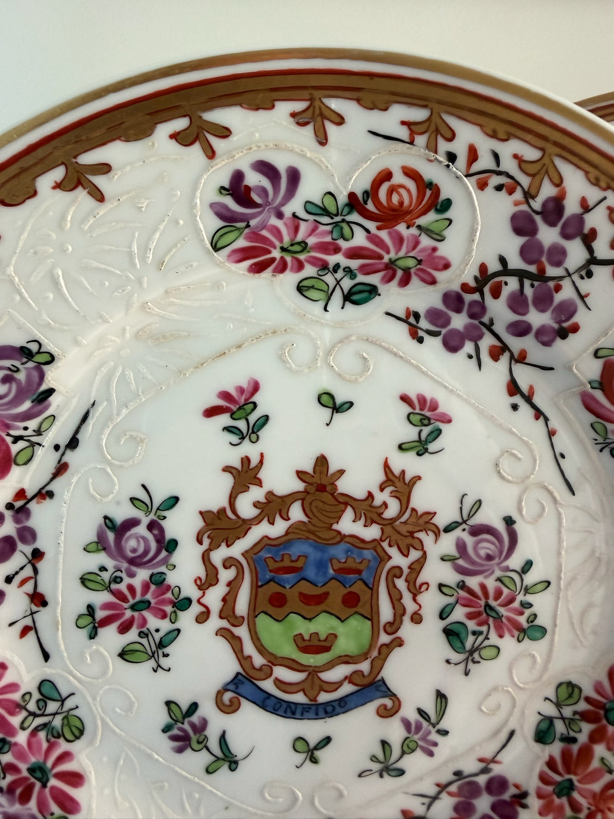 Pair of 19th Century Edme Samson French Armorial Porcelain Plates ("Confido")