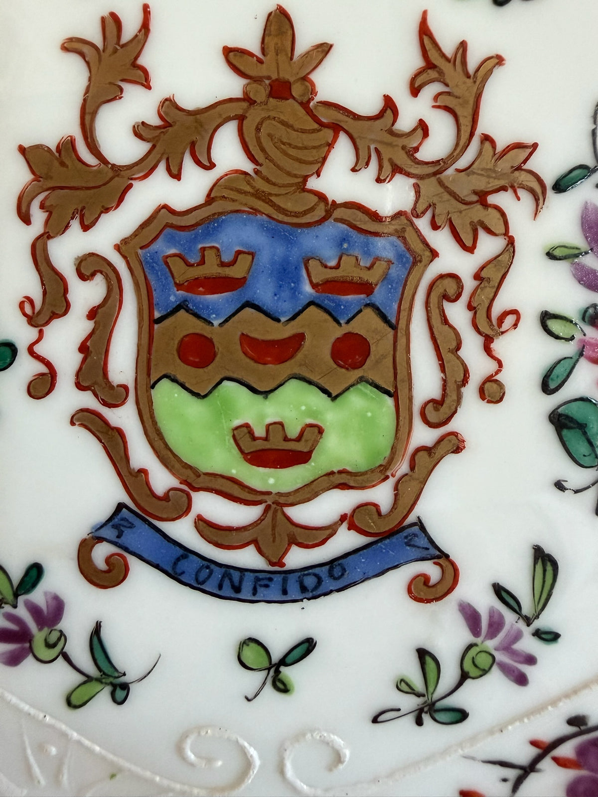 Pair of 19th Century Edme Samson French Armorial Porcelain Plates ("Confido")